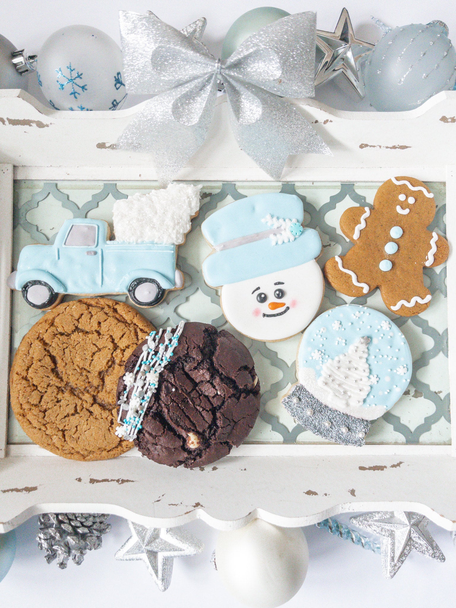 Box of Assorted Cookies - 6 Pieces